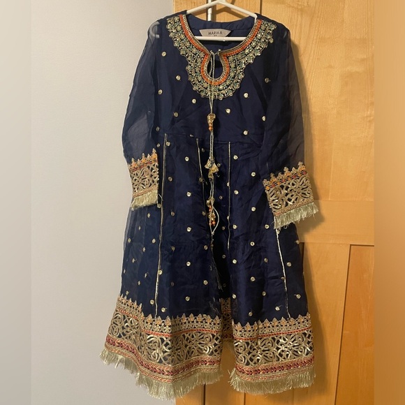 Maria B Girls Formal Dress NWOT Sz 6–8 Navy Blue Embroidered Eid/Wedding Outfit - Picture 1 of 11